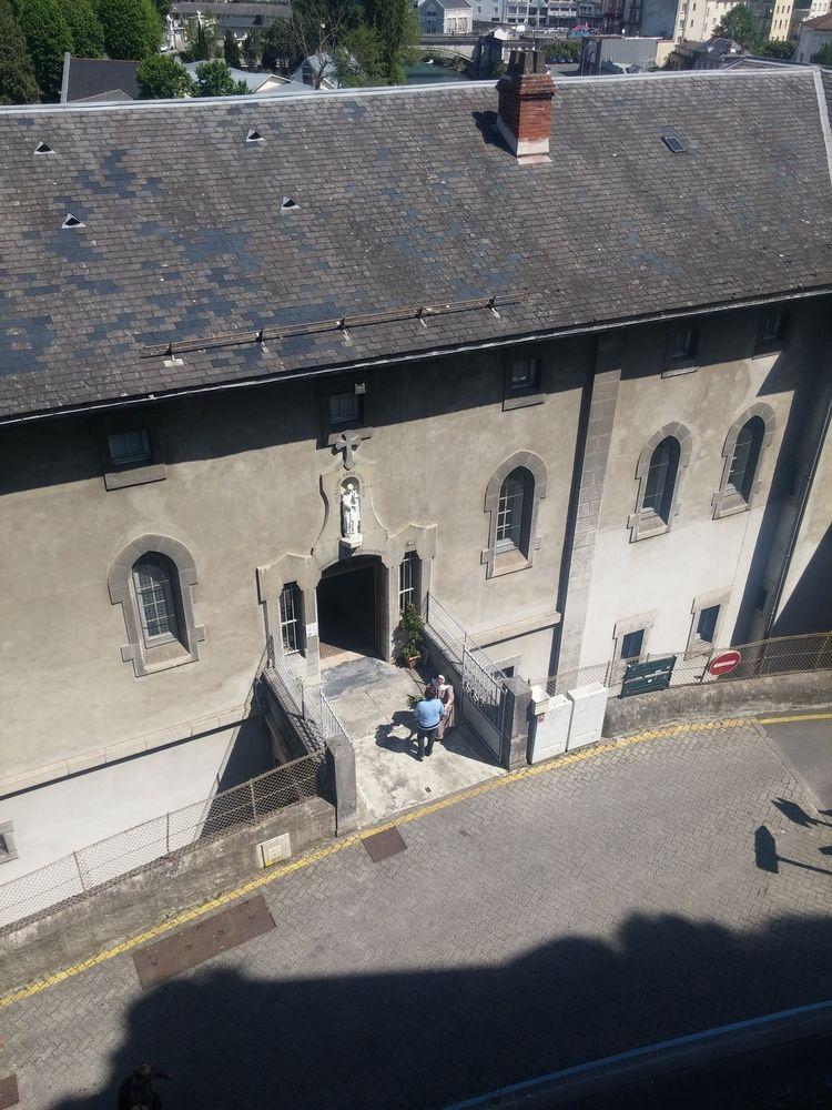 Hotel Des Arts Lourdes Exterior photo