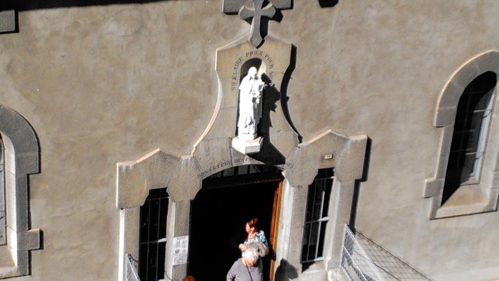 Hotel Des Arts Lourdes Exterior photo